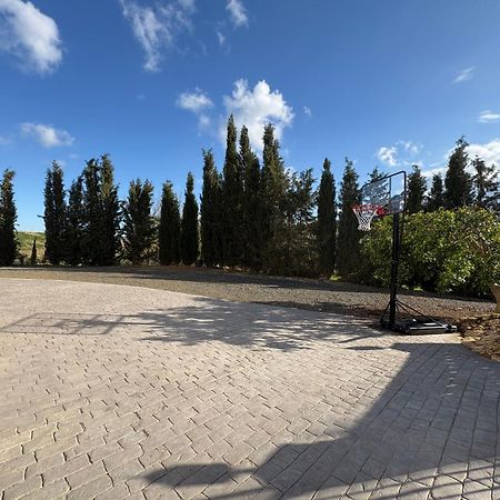 Spacious Villa With Exceptional Views In Malaga Casarabonela ภายนอก รูปภาพ
