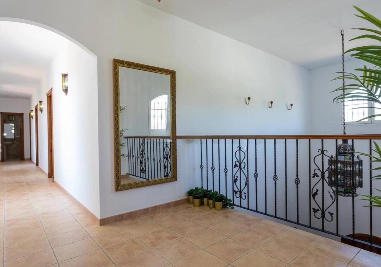 Spacious Villa With Exceptional Views In Malaga Casarabonela ภายนอก รูปภาพ