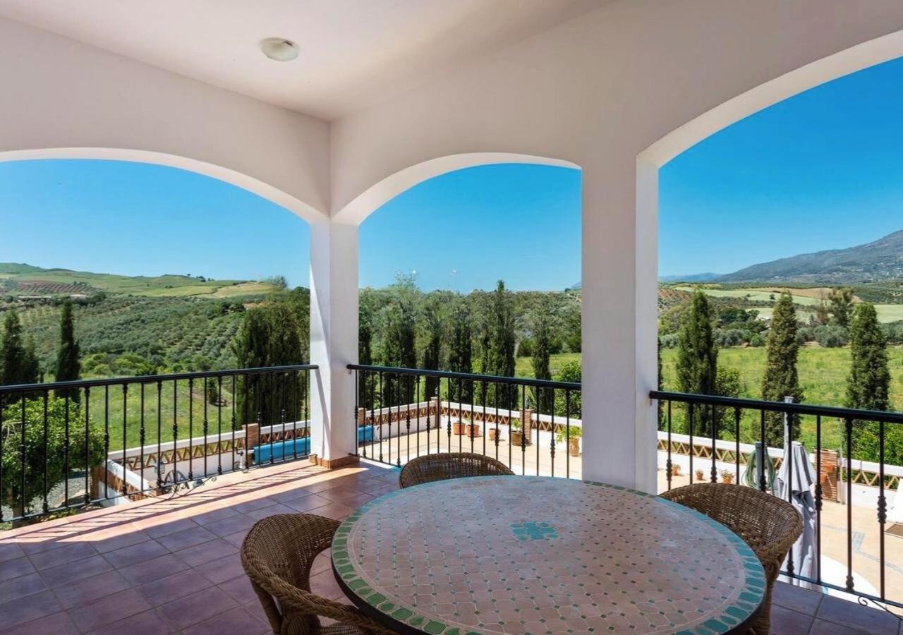 Spacious Villa With Exceptional Views In Malaga Casarabonela ภายนอก รูปภาพ