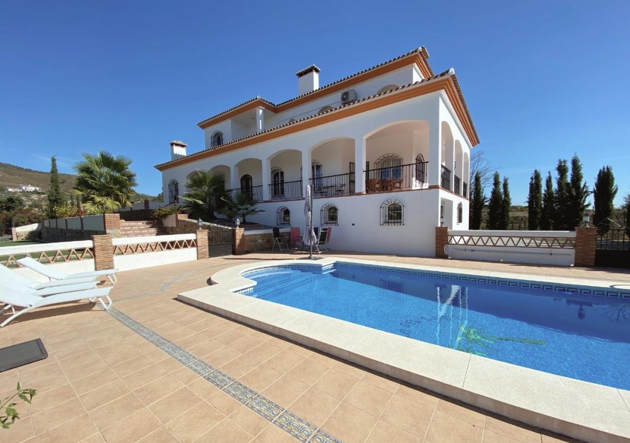 Spacious Villa With Exceptional Views In Malaga Casarabonela ภายนอก รูปภาพ